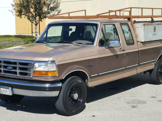 Image 1/20 of Ford F-250 (1993)