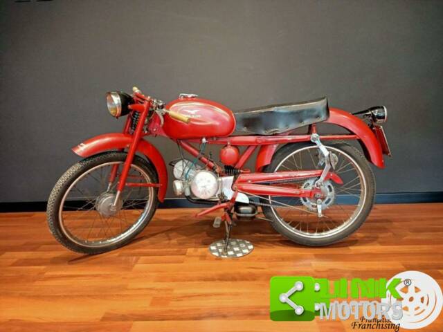 Image 1/10 de Moto Guzzi DUMMY (1962)