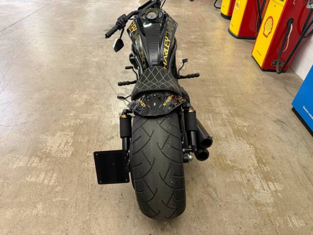 Harley-Davidson VRSCF V-Road Muscle