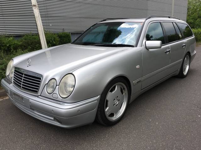 Bild 1/15 von Mercedes-Benz E 55 AMG T (1999)