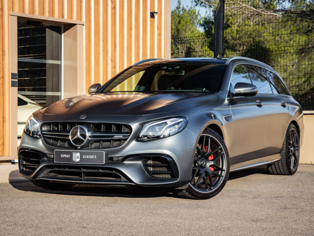 Imagen 1/35 de Mercedes-Benz AMG E 63 S 4MATIC+ T (2017)