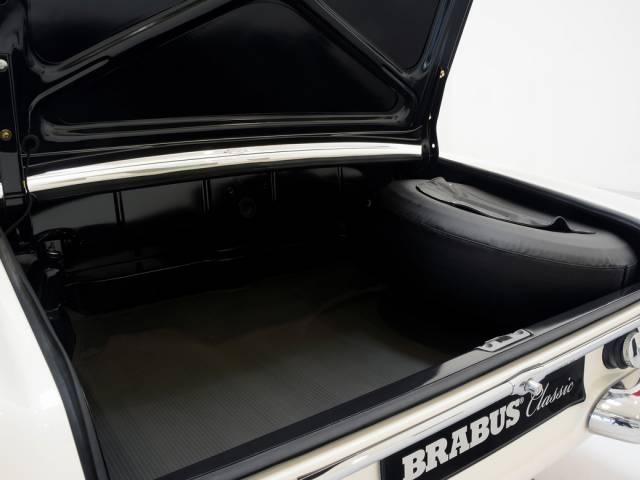 Mercedes-Benz 280 SL