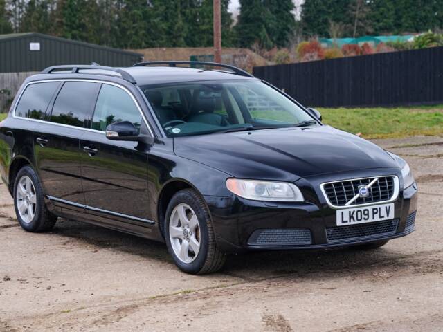 Image 1/44 of Volvo V70 D5 (2009)