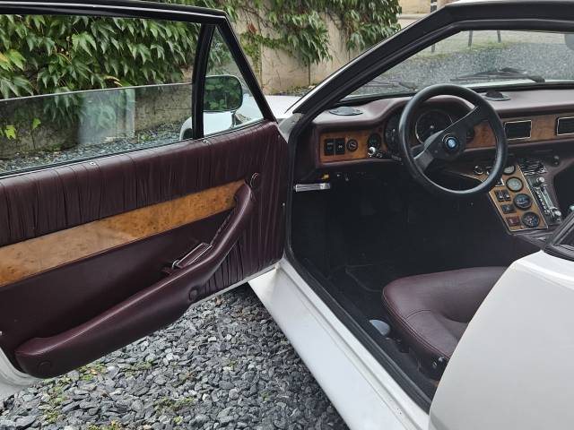 De Tomaso Pantera GT5