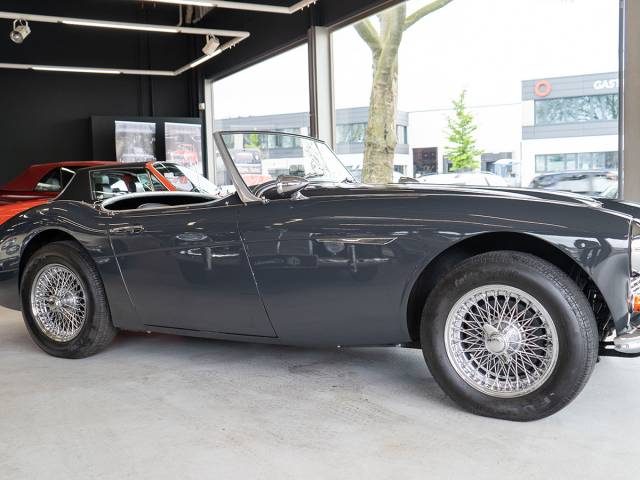 Austin-Healey 100/6 (BN6)