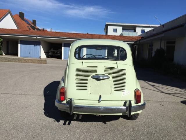 FIAT 600