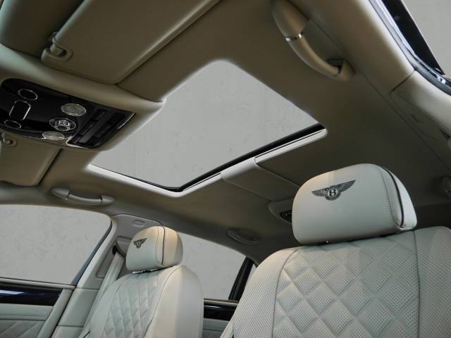 Bentley Flying Spur V8 S