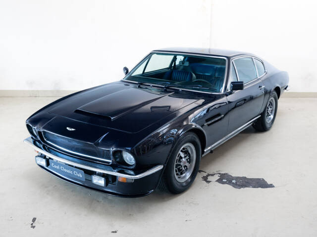 Aston Martin DBS V8
