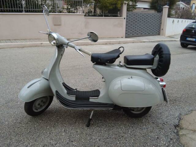 Piaggio Vespa 125
