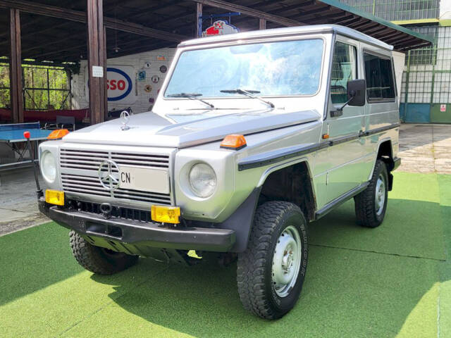 Afbeelding 1/55 van Mercedes-Benz 200 GE (SWB) (1990)