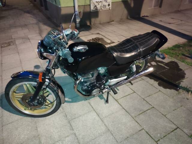 Honda CB 400 N