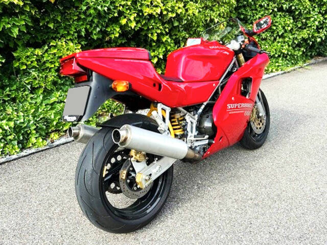Ducati 888 Strada