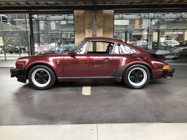 Porsche 911 Turbo 3.3