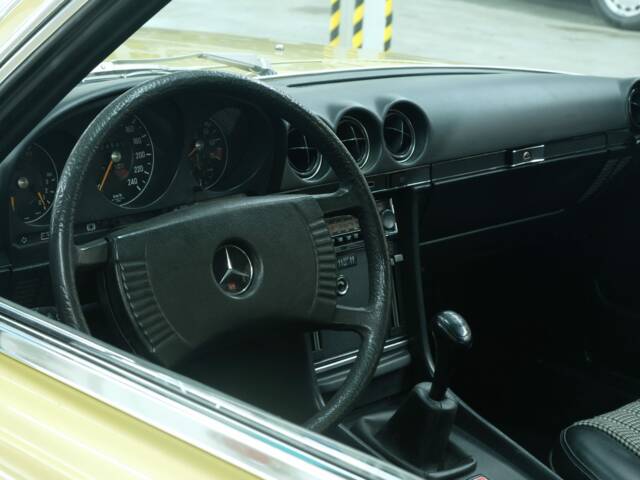 Mercedes-Benz 280 SLC