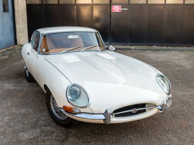 Jaguar E-Type 4.2