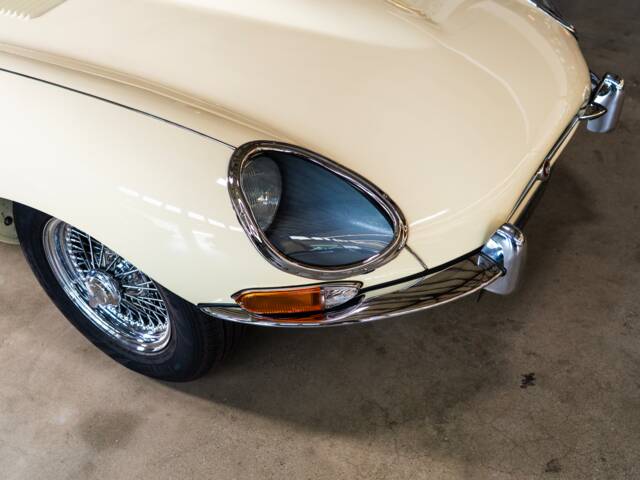 Jaguar E-Type 3.8