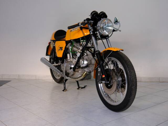 Ducati 750 Sport