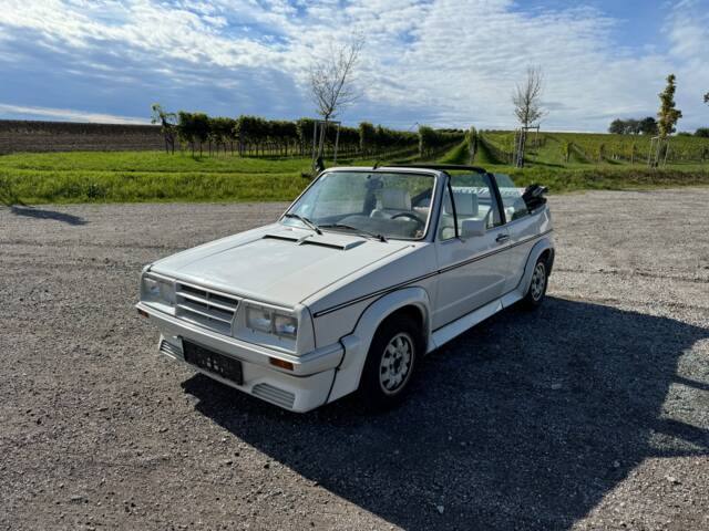 Image 1/18 of Volkswagen Golf Mk I Convertible 1.8 (1984)