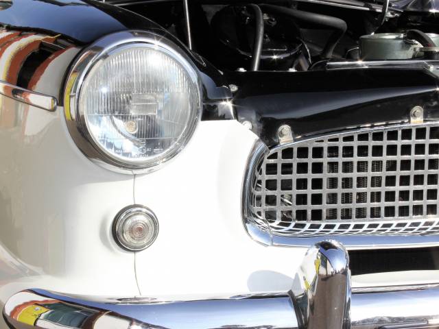 Nash Metropolitan