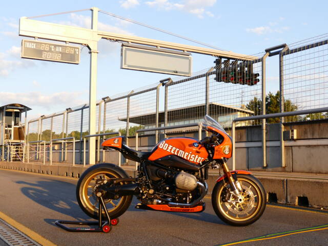 BMW R NineT