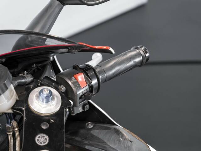 Yamaha YZF 1000 R1