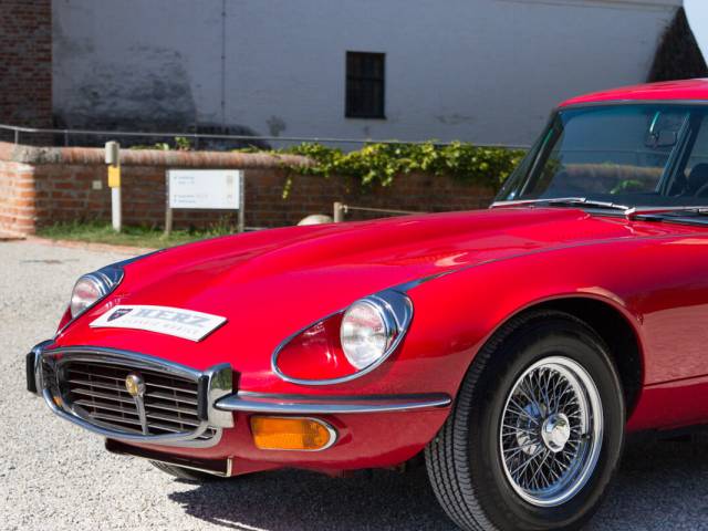 Jaguar E-Type V12 (2+2)