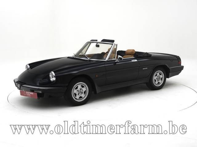 Immagine 1/15 di Alfa Romeo 2.0 Spider (1988)