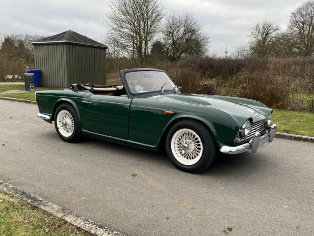 Triumph TR 4