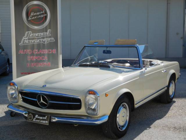 Mercedes-Benz 230 SL
