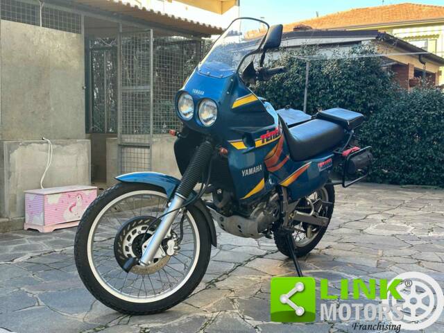 Bild 1/10 von Yamaha DUMMY (1996)