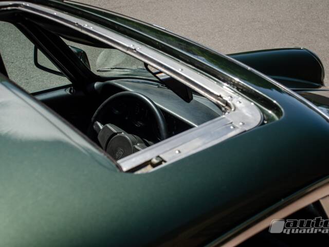 Porsche 911 Carrera 3.0