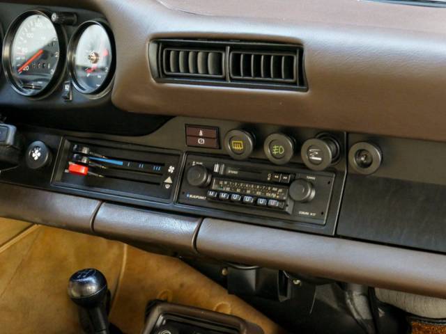 Porsche 911 Turbo 3.3