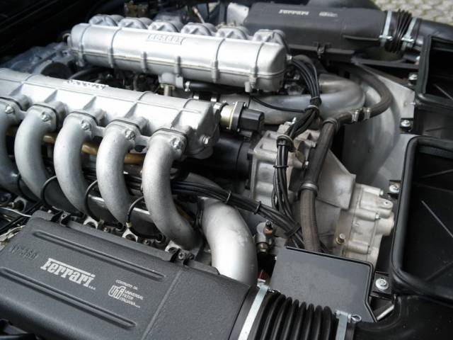 Ferrari 512 BBi