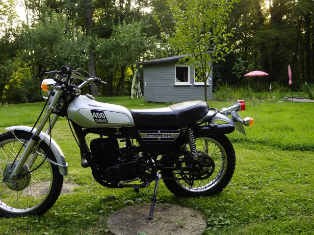 Bild 1/23 von Yamaha DUMMY (1975)