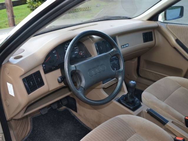 Audi 90 - 2.3E - 90