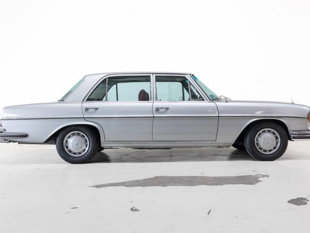 Mercedes-Benz 280 SEL 4,5