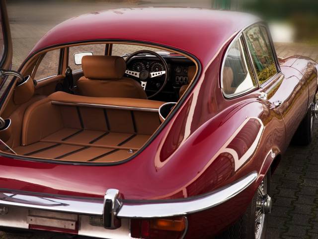 Jaguar E-Type V12 (2+2)
