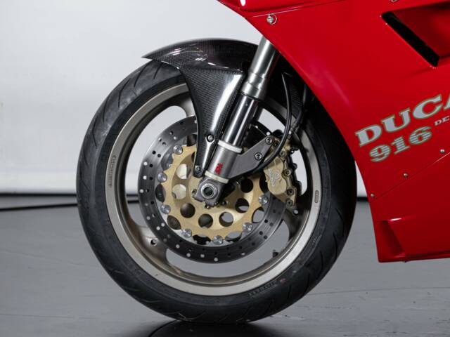 Ducati 916