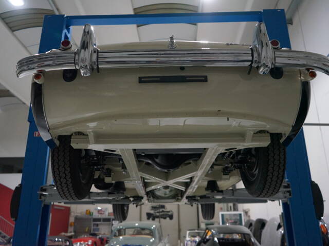 Austin-Healey 100/4 (BN2)