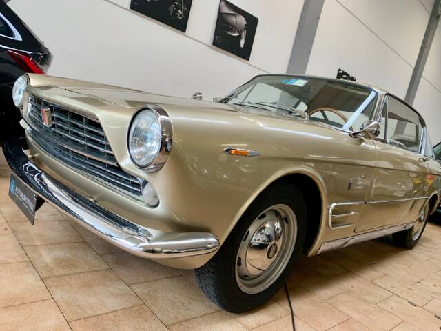 FIAT 2300 Coupe