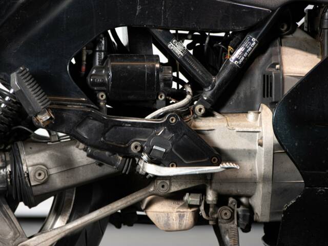 BMW K1