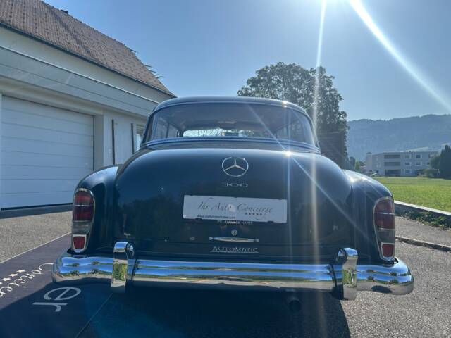 Mercedes-Benz 300 d