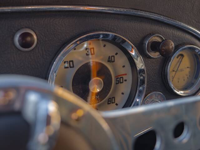 Austin-Healey 100/6 (BN4)