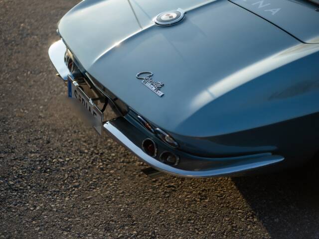 Chevrolet Corvette Sting Ray Convertible