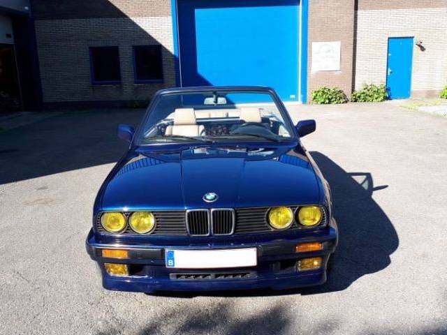 BMW 325i