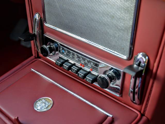Jaguar Mk II 3.8