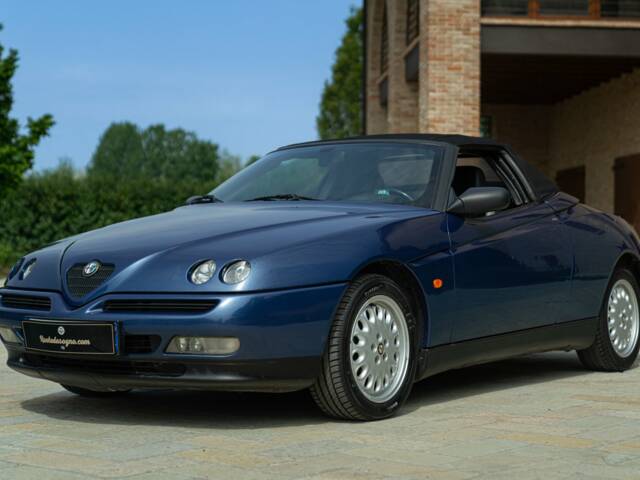 Afbeelding 1/50 van Alfa Romeo Spider 3.0 V6 (1998)