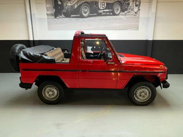 Mercedes-Benz 230 GE (SWB)