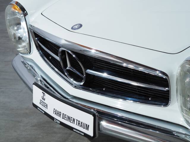Mercedes-Benz 280 SL