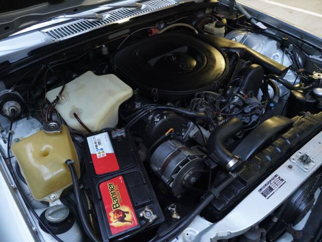 Mercedes-Benz 450 SEL 6,9